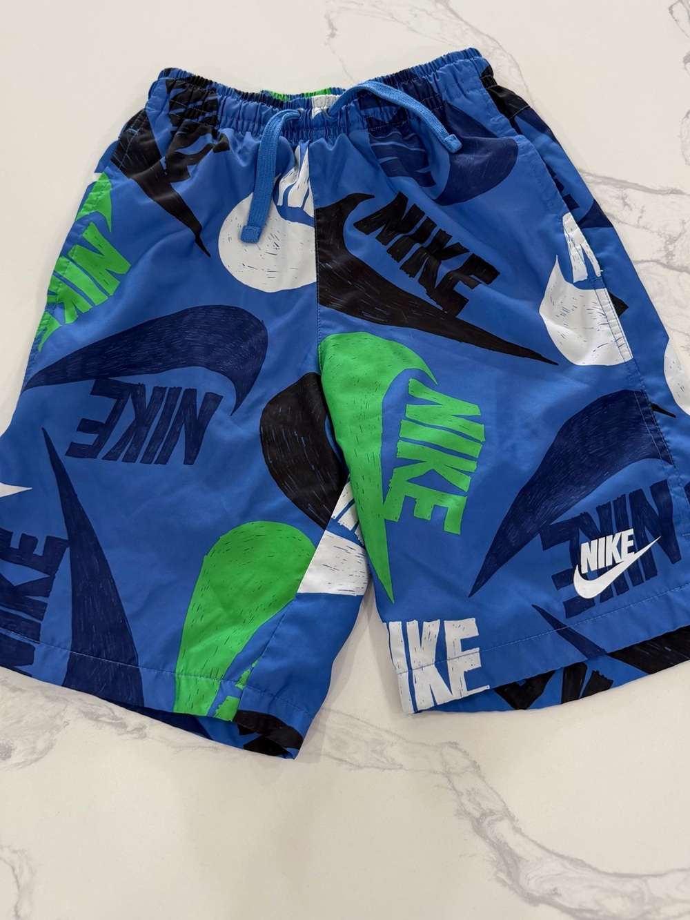 Nike Boys Swim Trunks Size Medium Blue Green Graphic All Over Logo Print Lined
